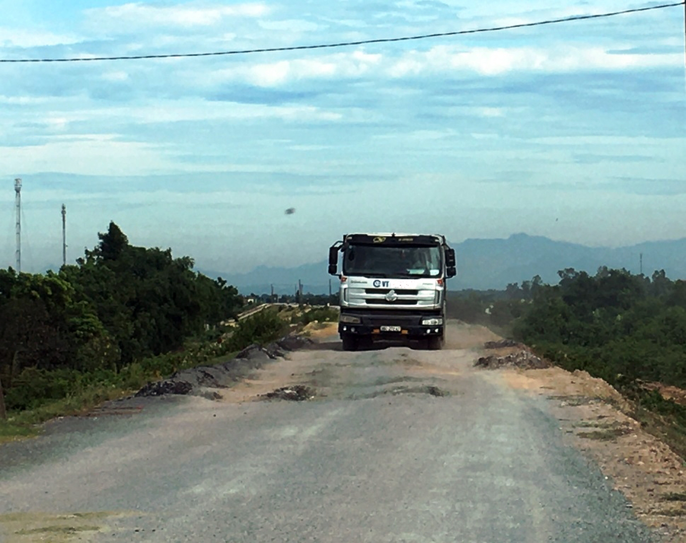 Vi phạm đê điều - nỗi lo mùa mưa lũ